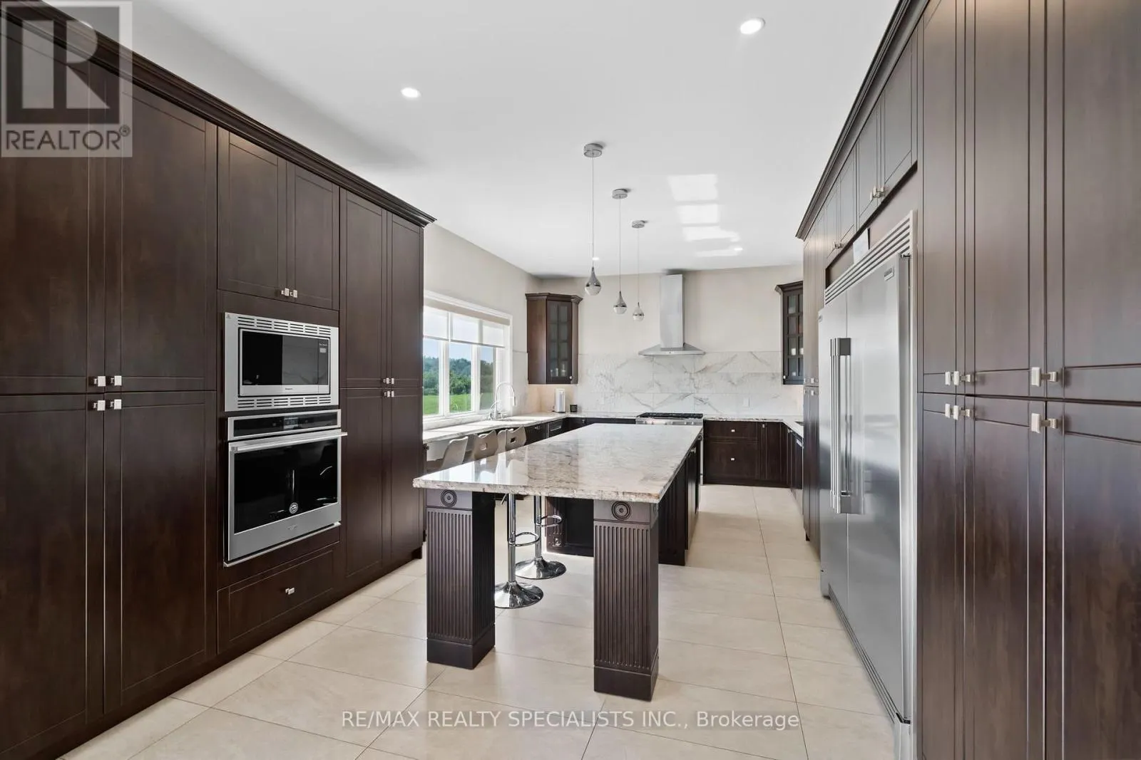 676378 CENTRE ROAD