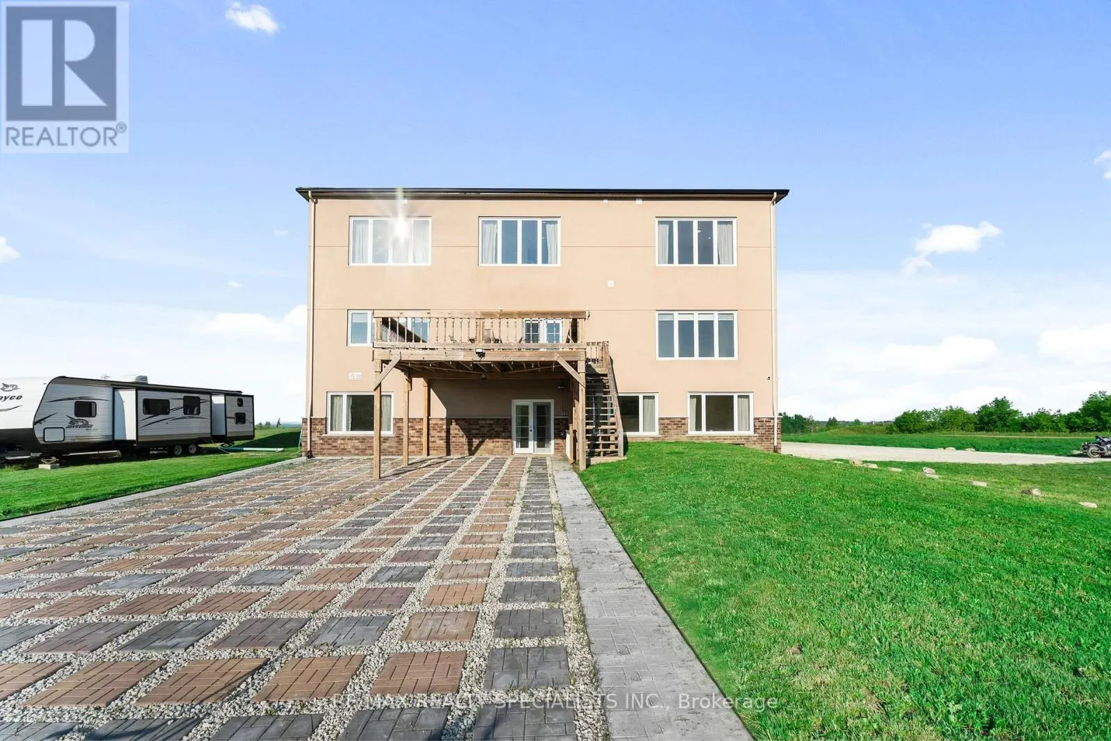 676378 CENTRE ROAD