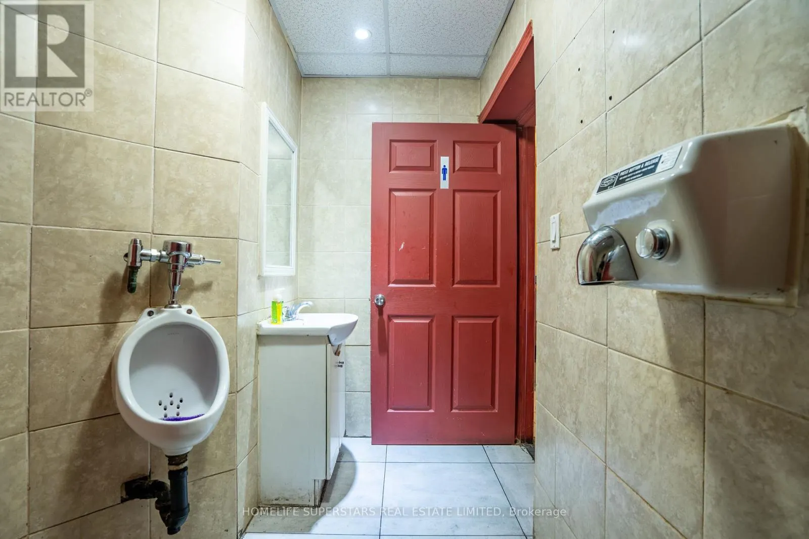 5991 LUNDYS LANE E