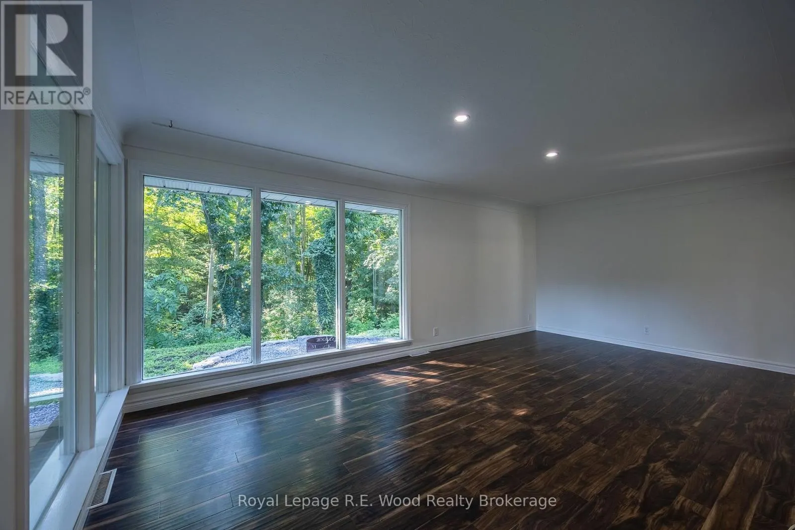6 HIGHLAND DRIVE