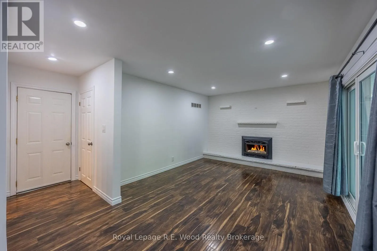 6 HIGHLAND DRIVE
