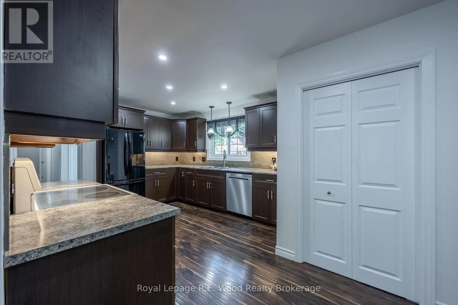 6 HIGHLAND DRIVE