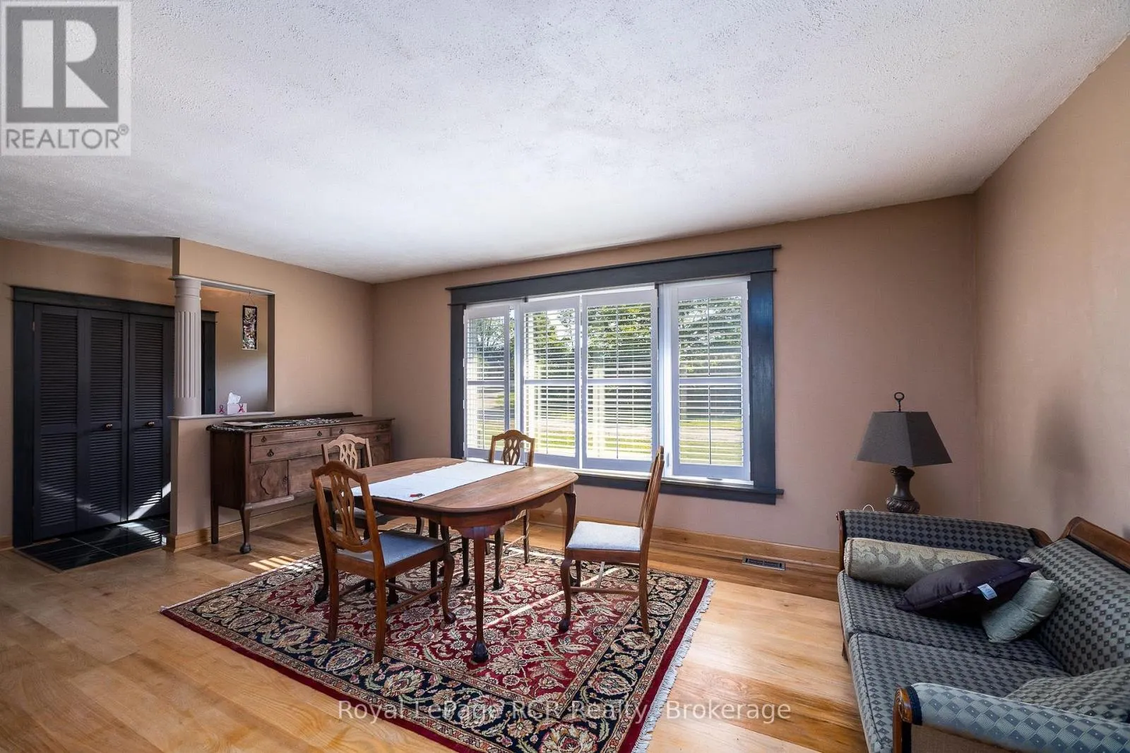 637316 ST. VINCENT-SYDENHAM TOWNLINE