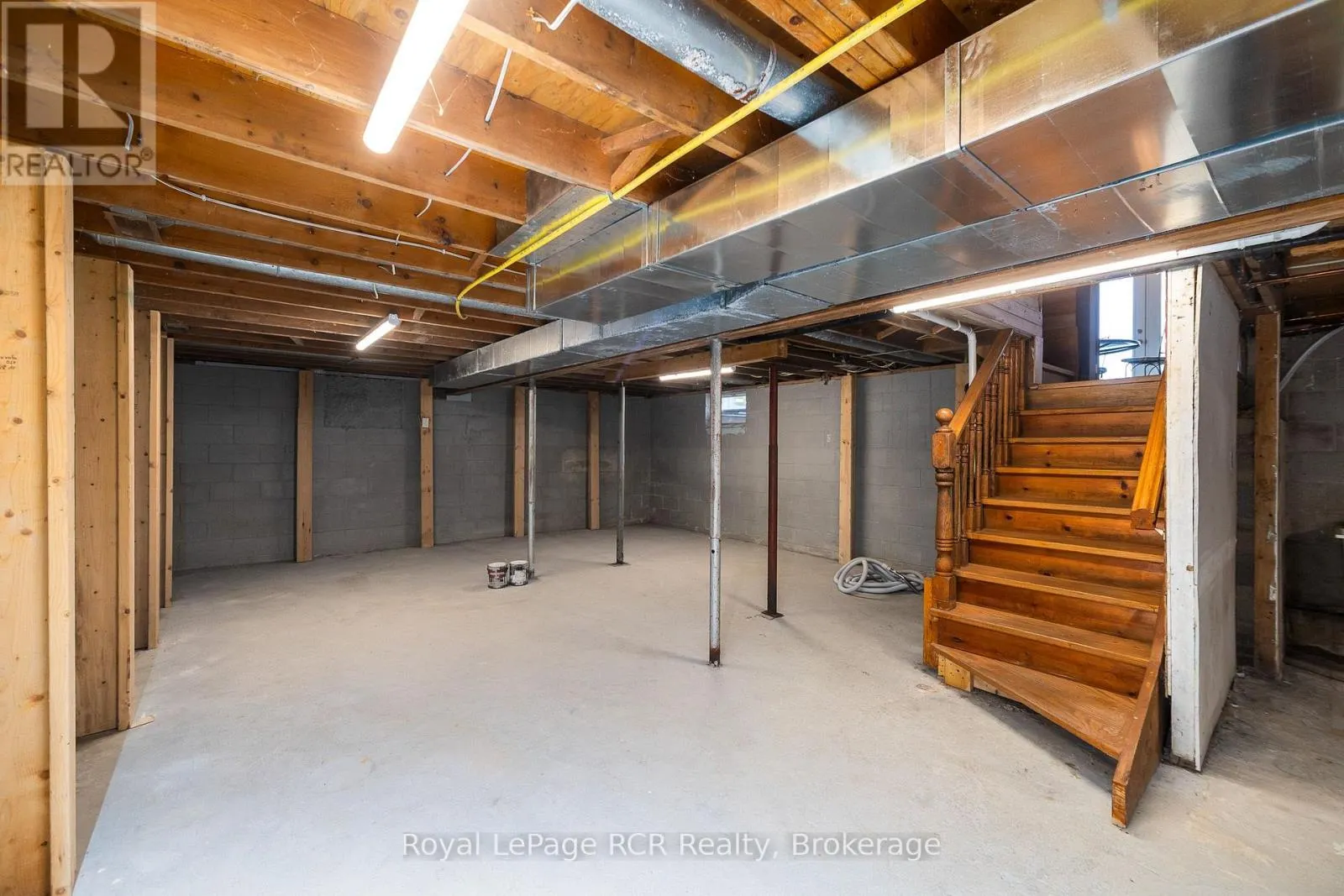 637316 ST. VINCENT-SYDENHAM TOWNLINE