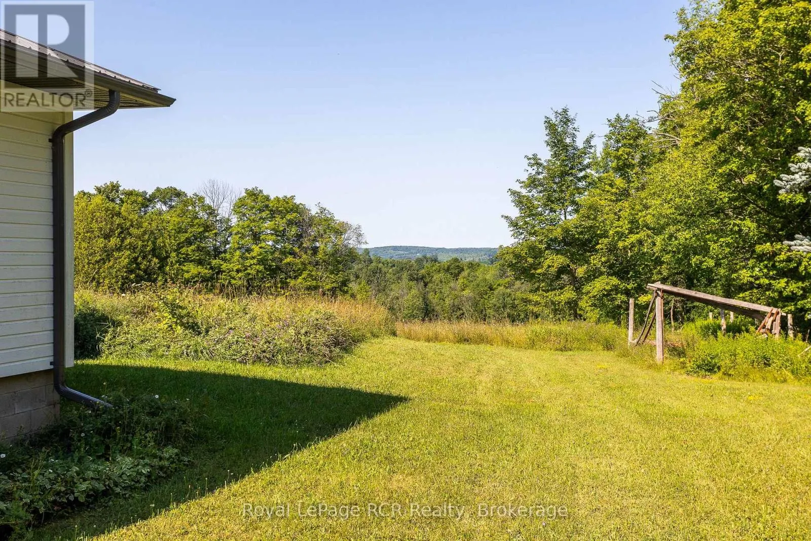 637316 ST. VINCENT-SYDENHAM TOWNLINE