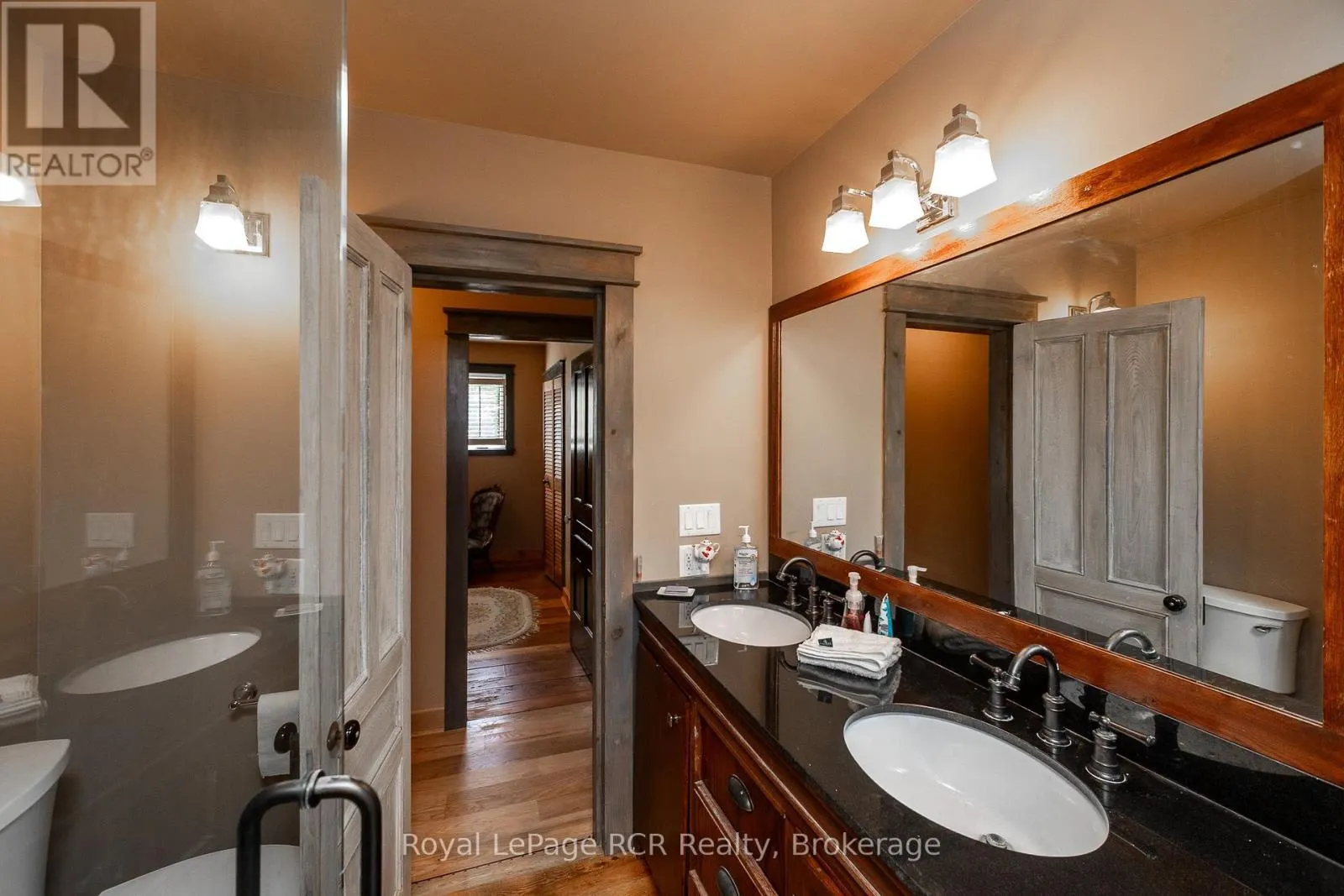 637316 ST. VINCENT-SYDENHAM TOWNLINE