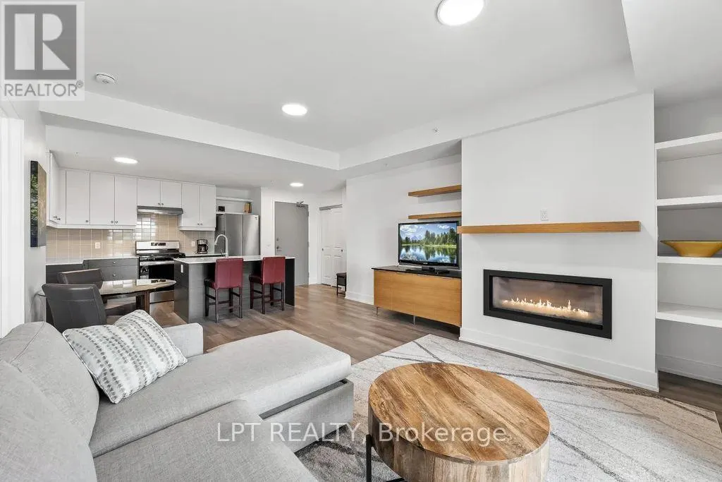 402 - 19B WEST STREET N