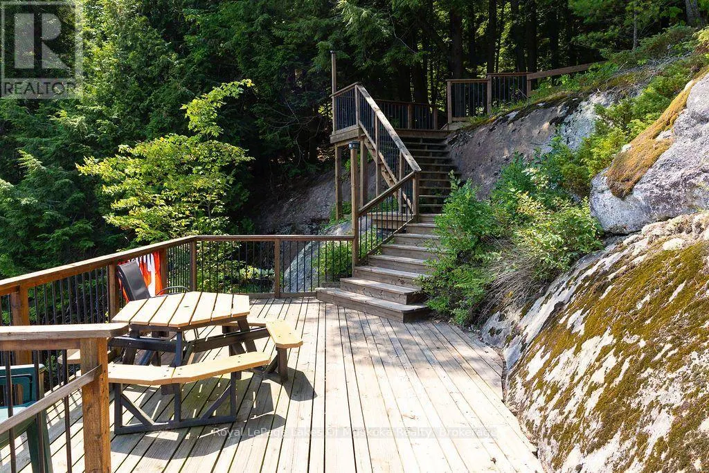 LOT #15 - 101 GRYFFIN BLUFFS LANE #Lot #15