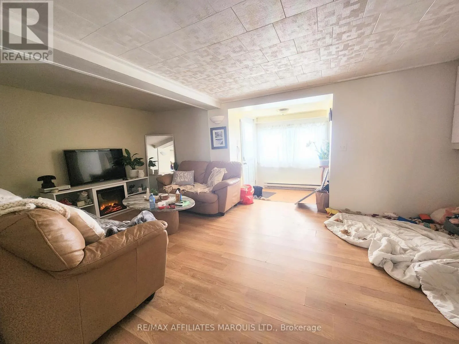 12 - 12A CARTIER AVENUE