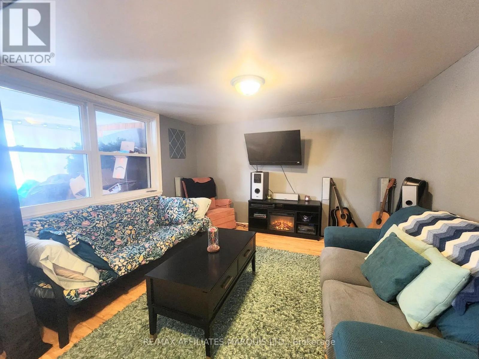 12 - 12A CARTIER AVENUE