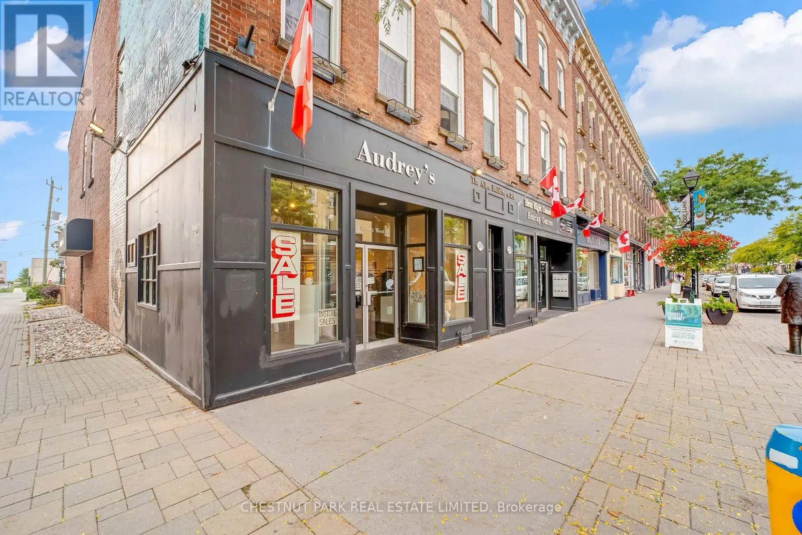 2-19 KING STREET W