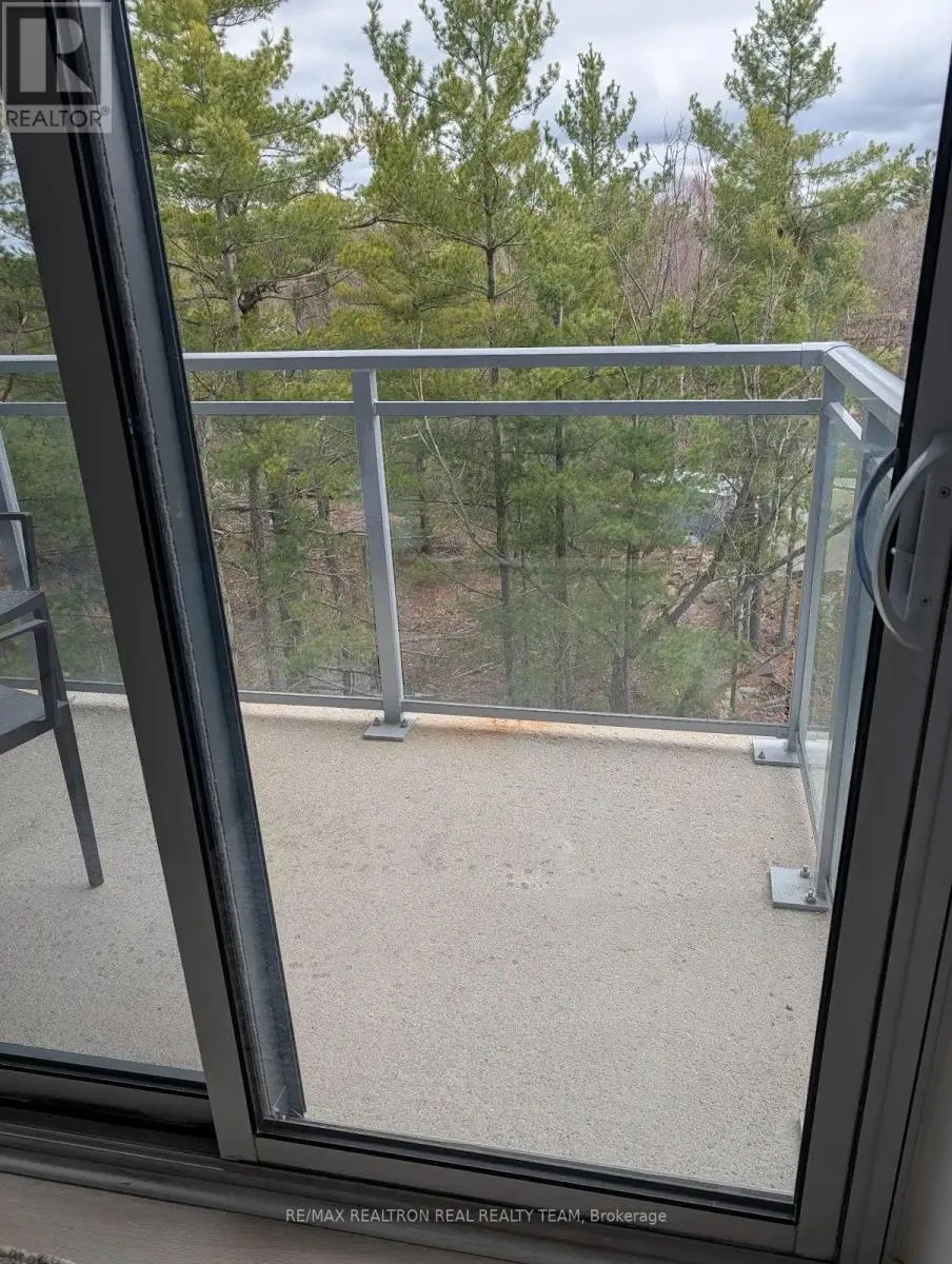 418 - 100 CARRICK TRAIL