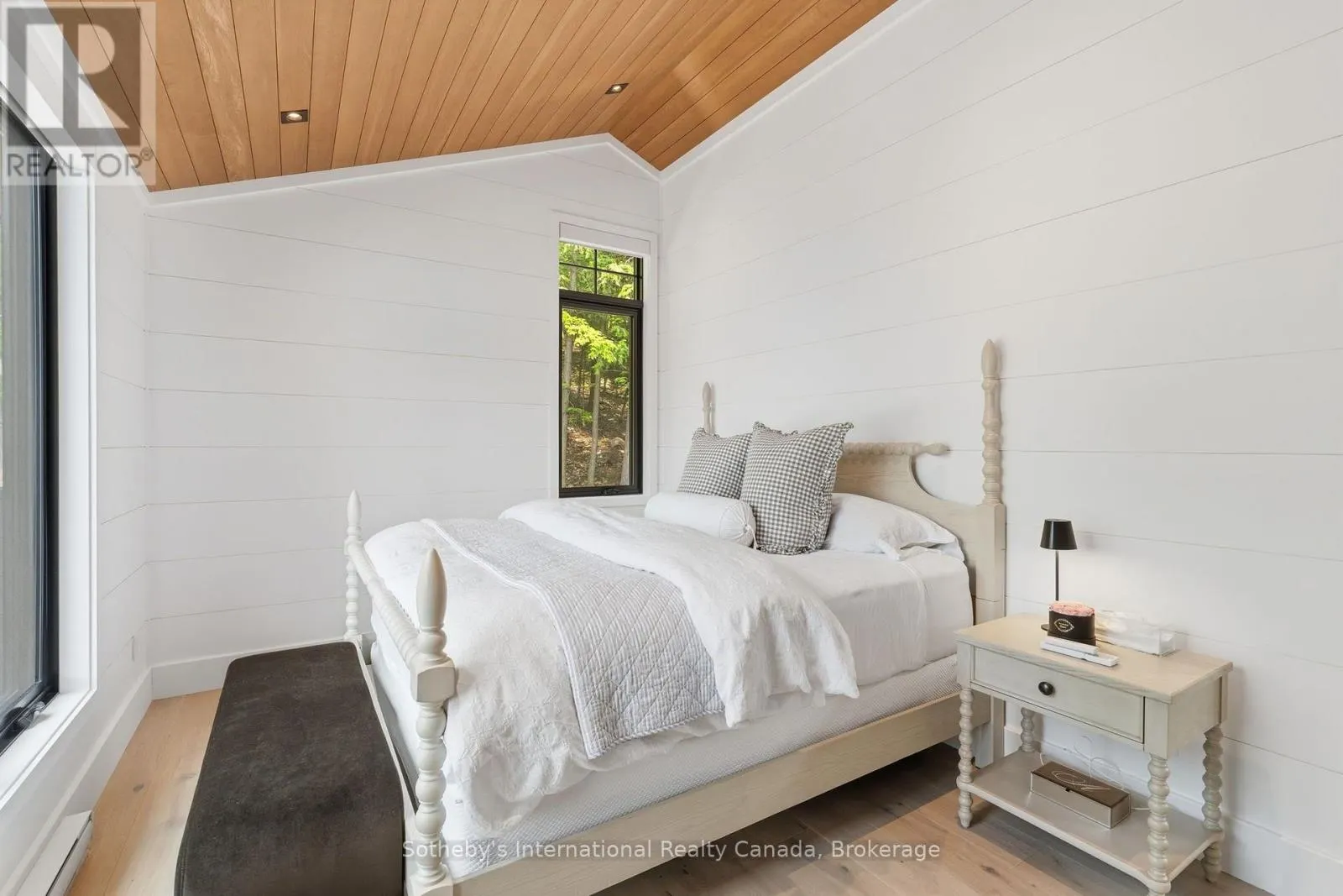 1097 ARMSTRONG POINT ROAD