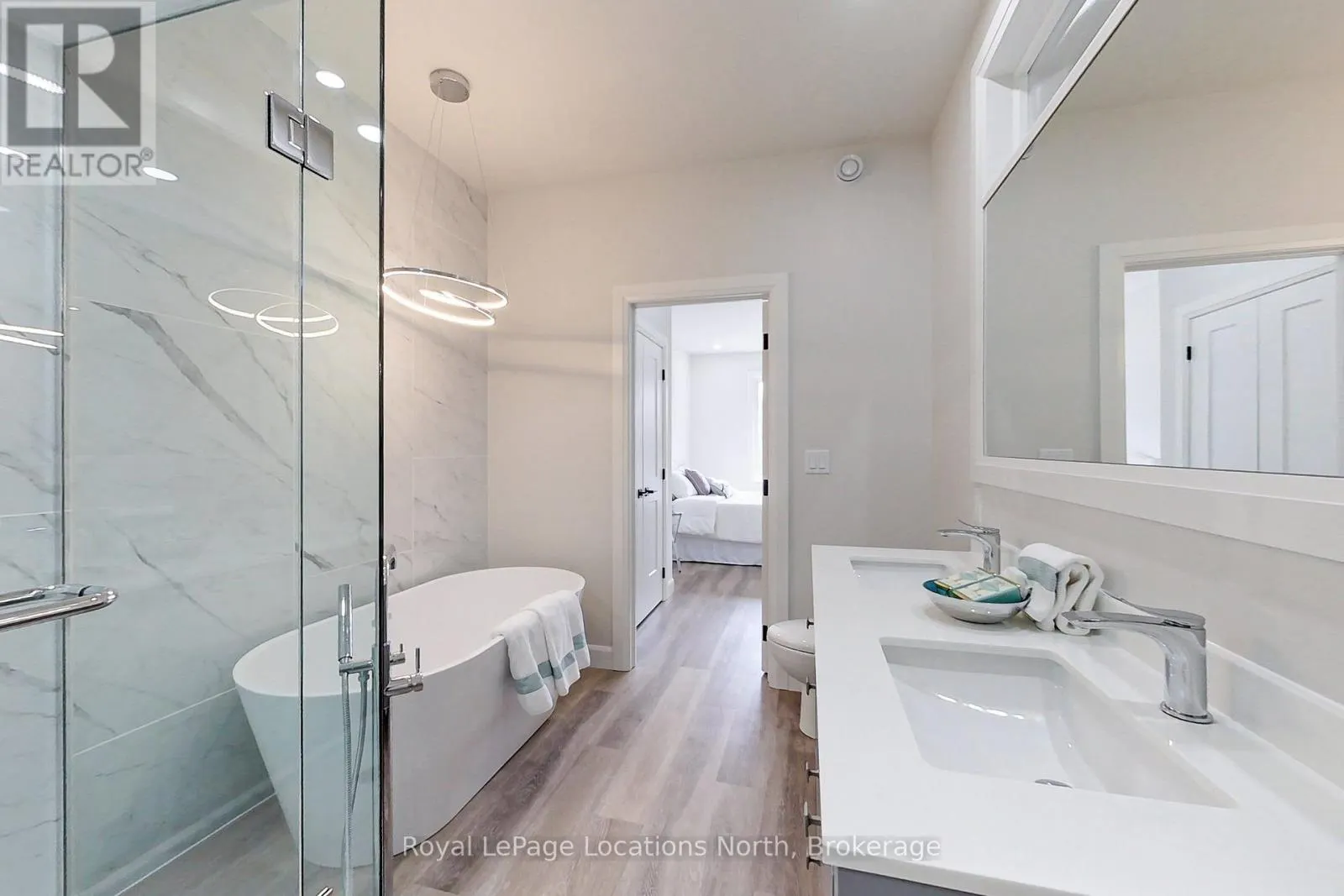 145 BOUCHER STREET E