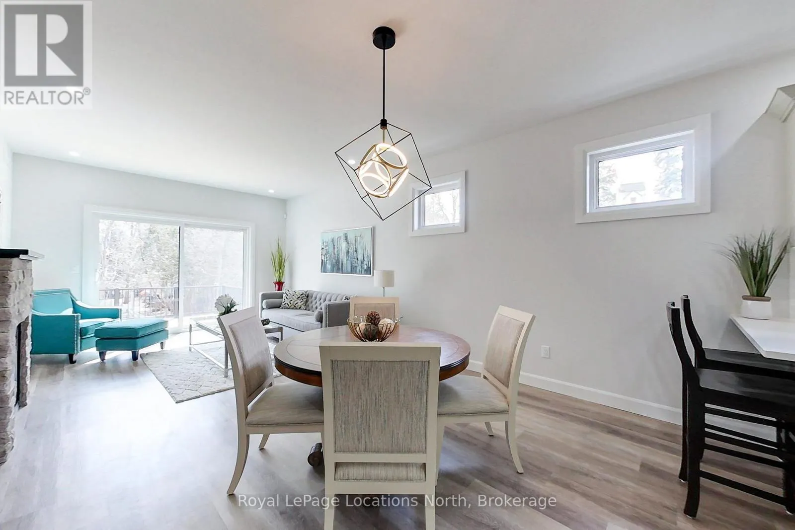 145 BOUCHER STREET E