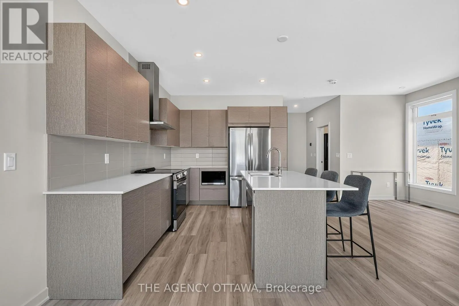 3007 SHOWCASE CRESCENT