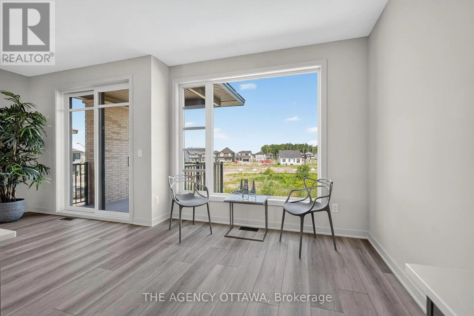 3007 SHOWCASE CRESCENT