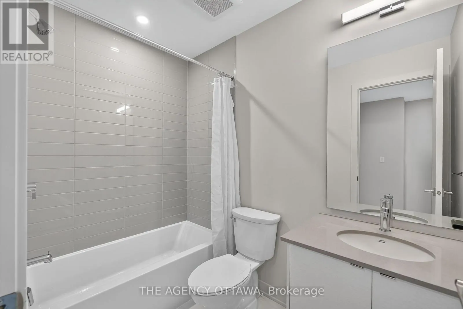 3007 SHOWCASE CRESCENT