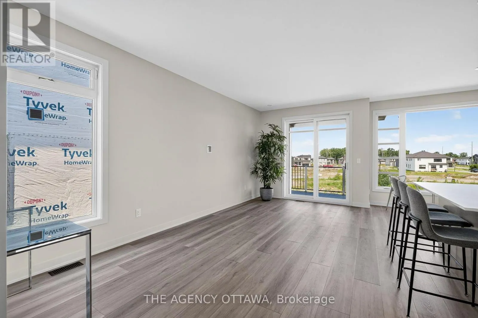 3007 SHOWCASE CRESCENT