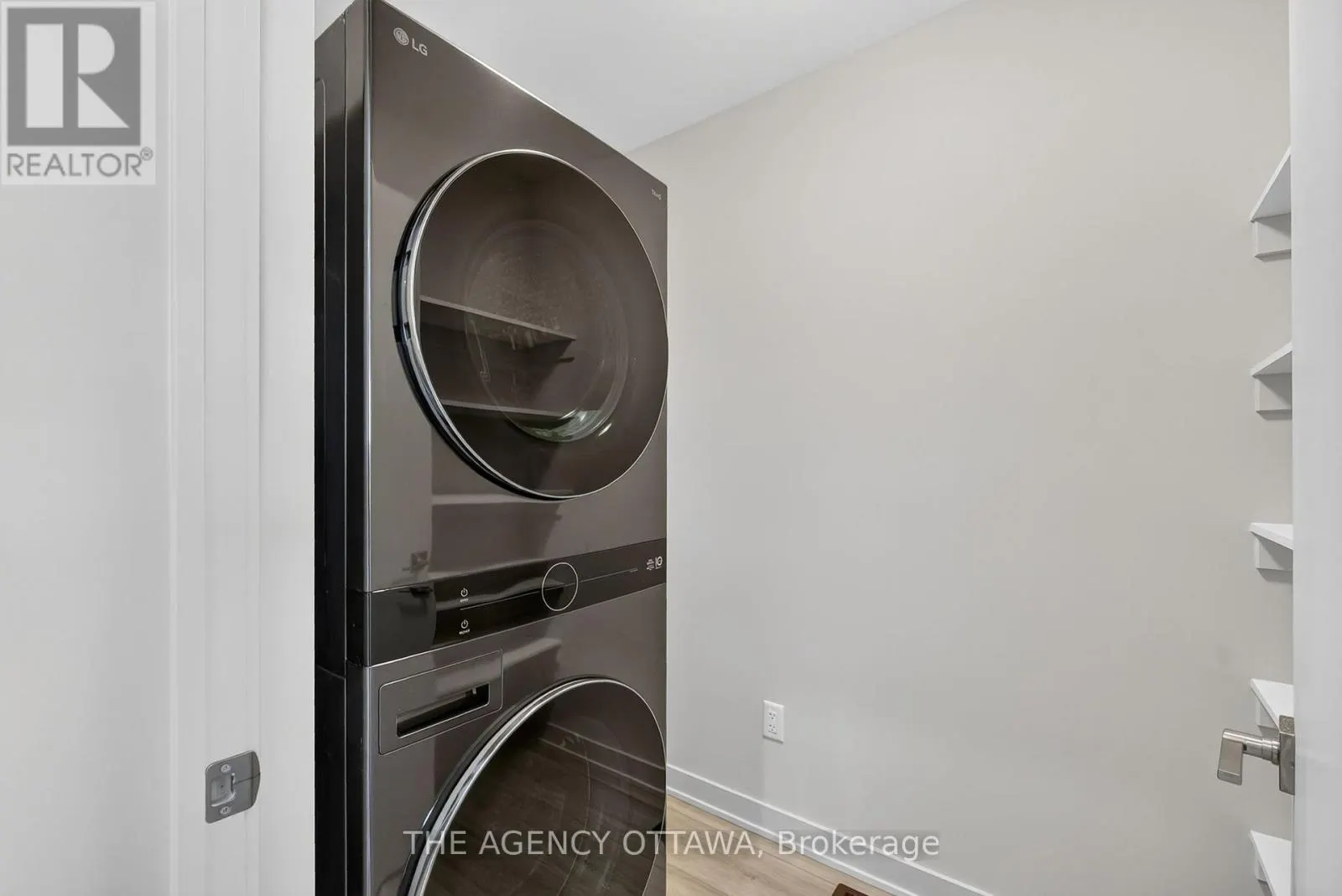 3007 SHOWCASE CRESCENT