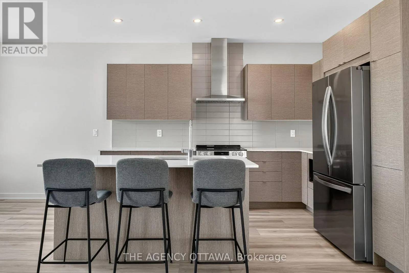 3007 SHOWCASE CRESCENT