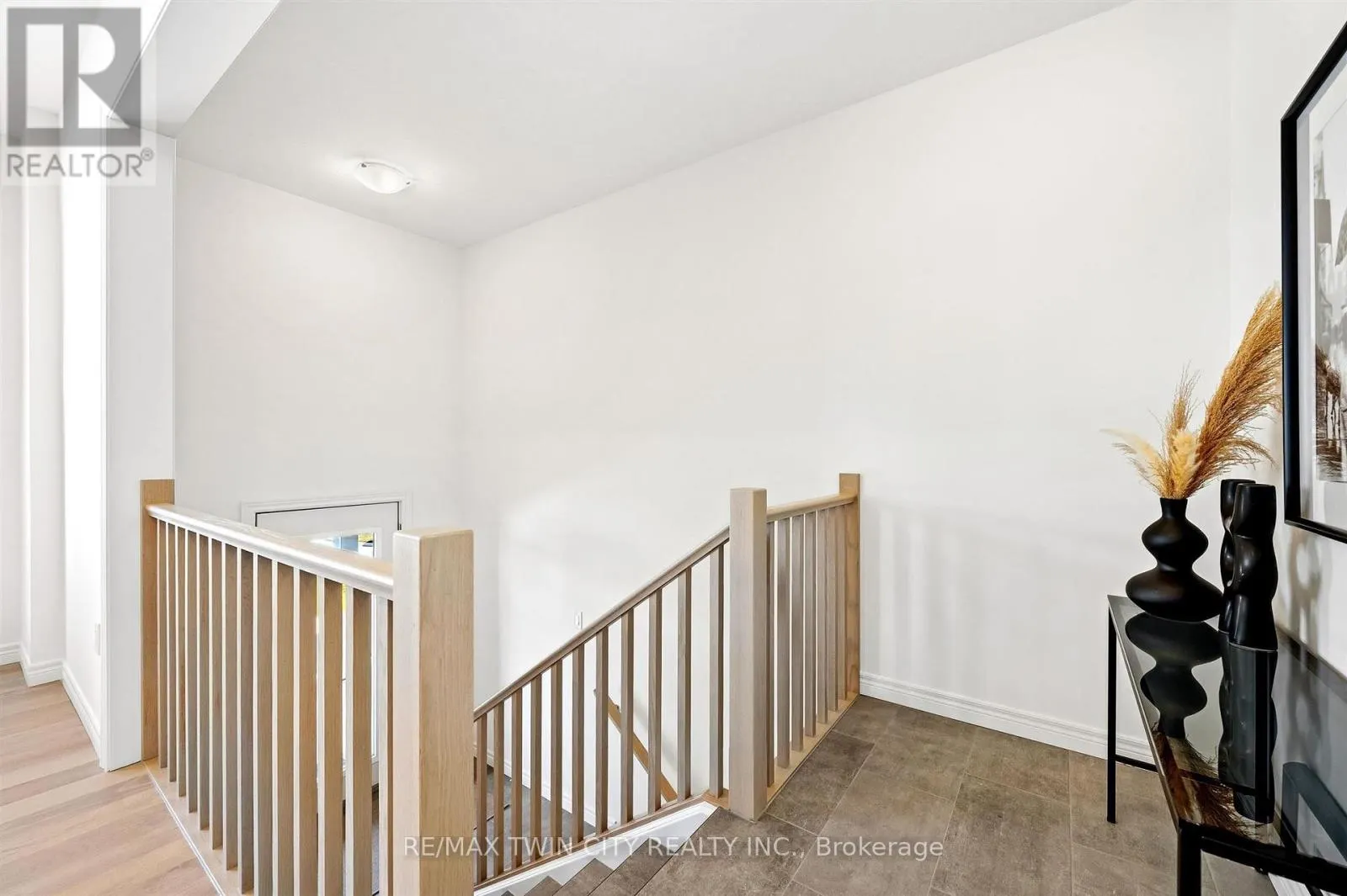 14 SORA LANE