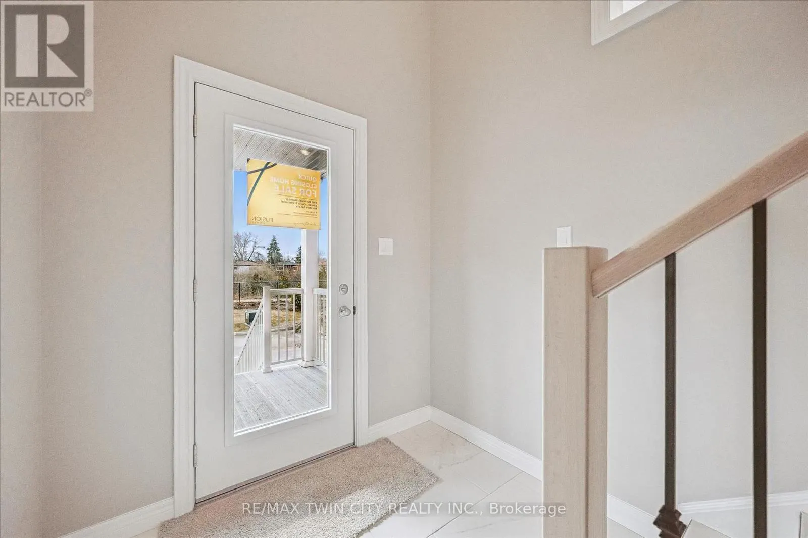 27 SORA LANE