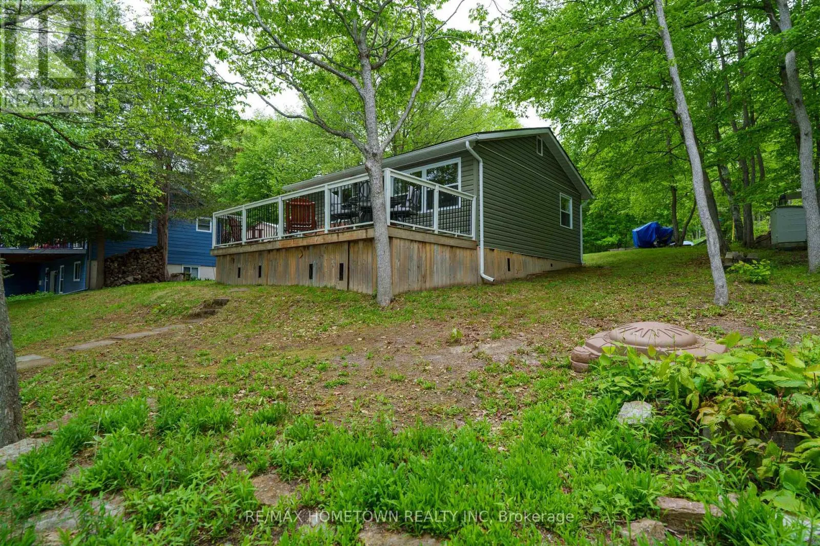 66 SCOTT LANE