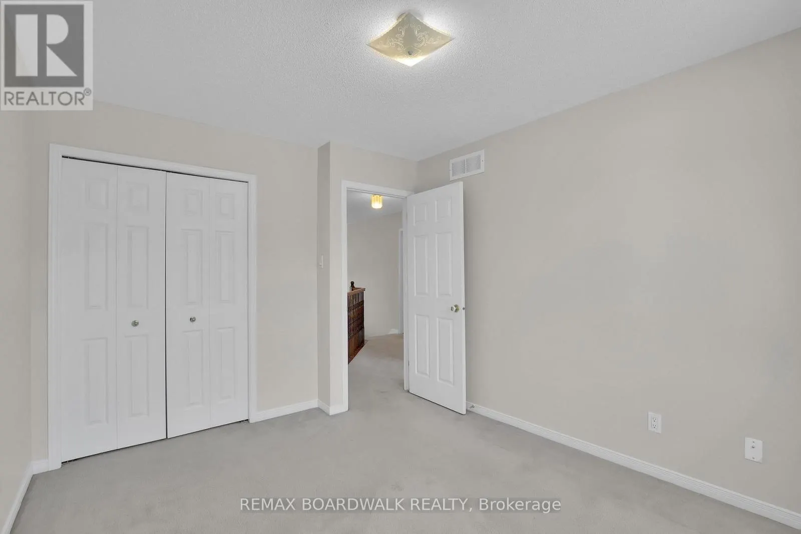 5 MAPLE PARK PRIVATE