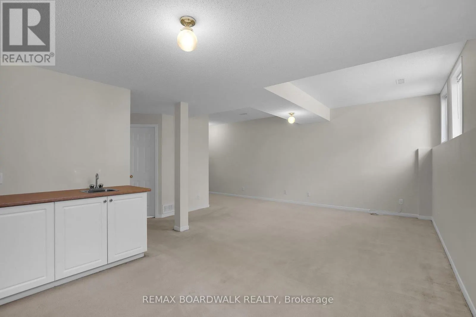 5 MAPLE PARK PRIVATE