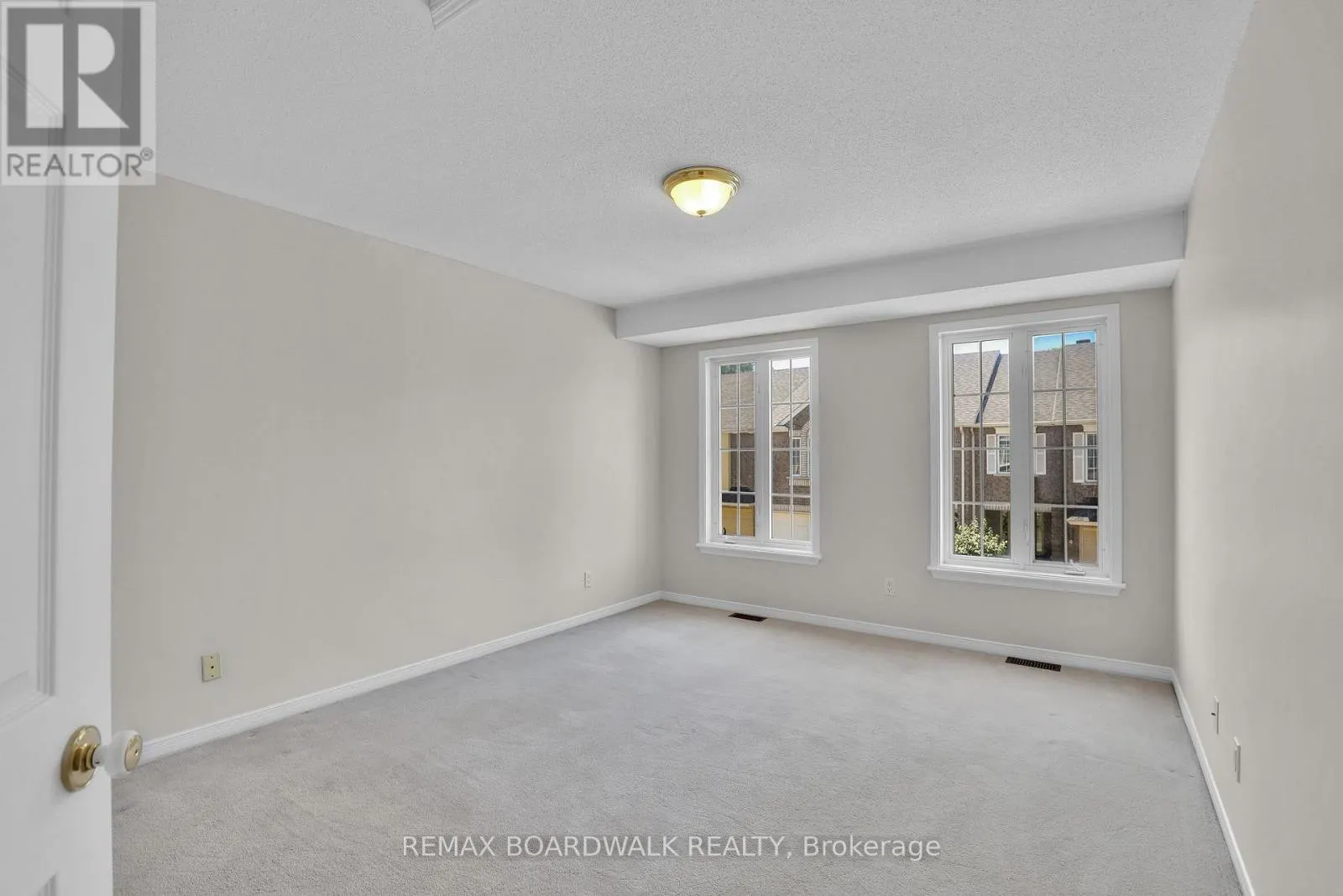 5 MAPLE PARK PRIVATE