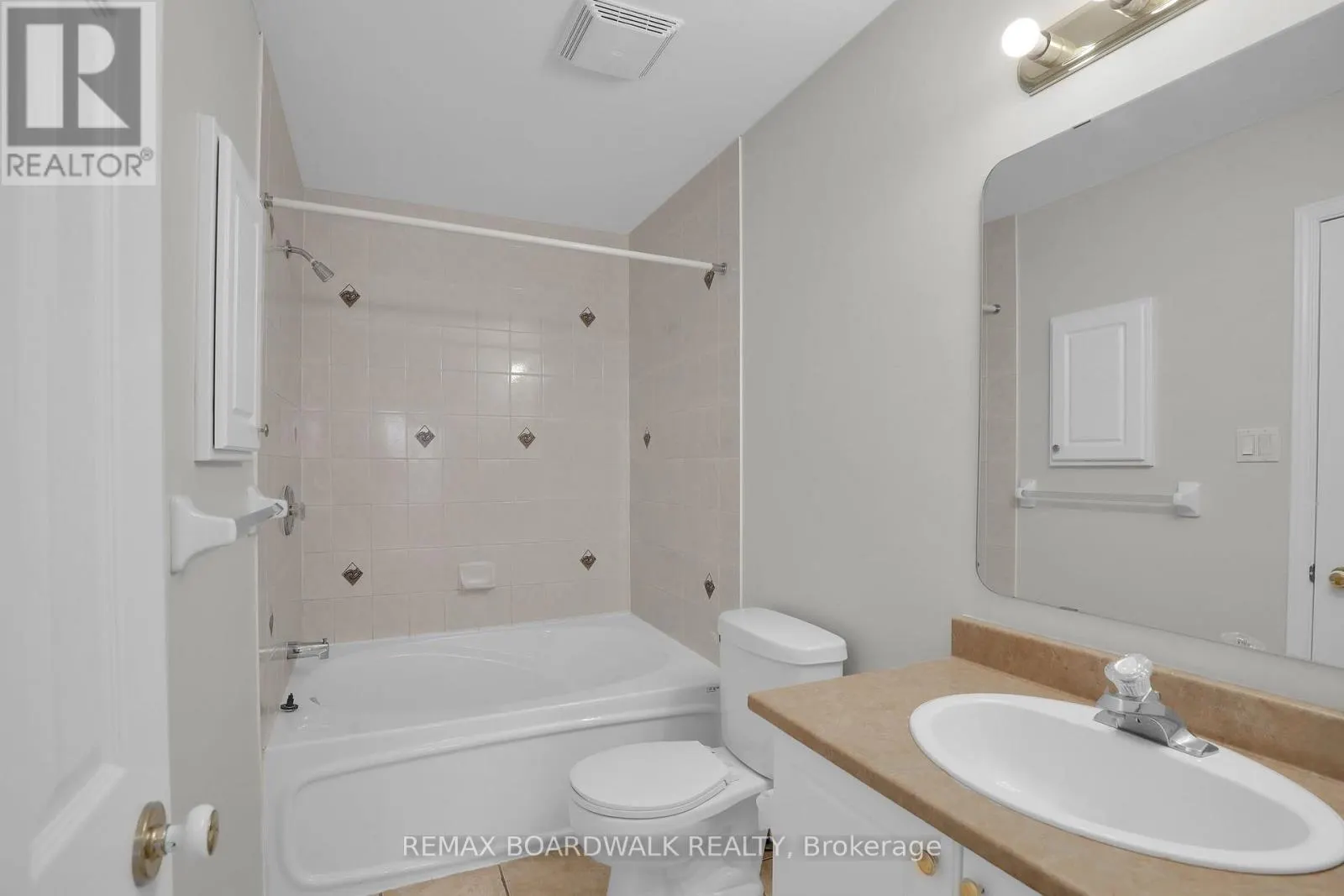5 MAPLE PARK PRIVATE