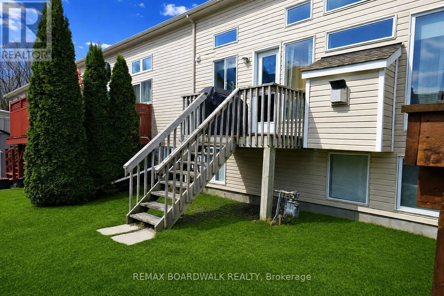 5 MAPLE PARK PRIVATE