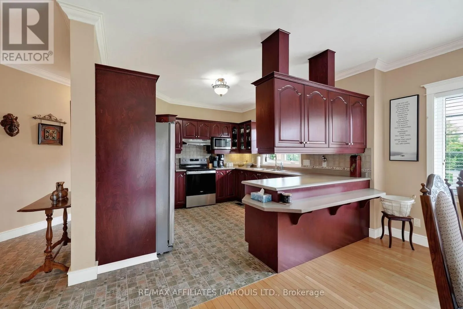 6242 SHANNON LANE