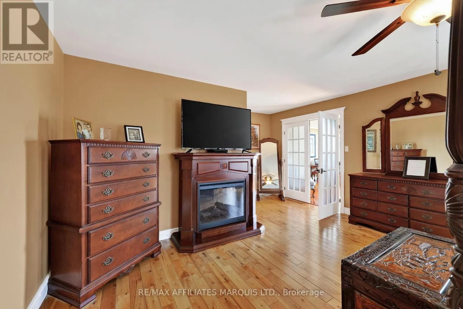 6242 SHANNON LANE
