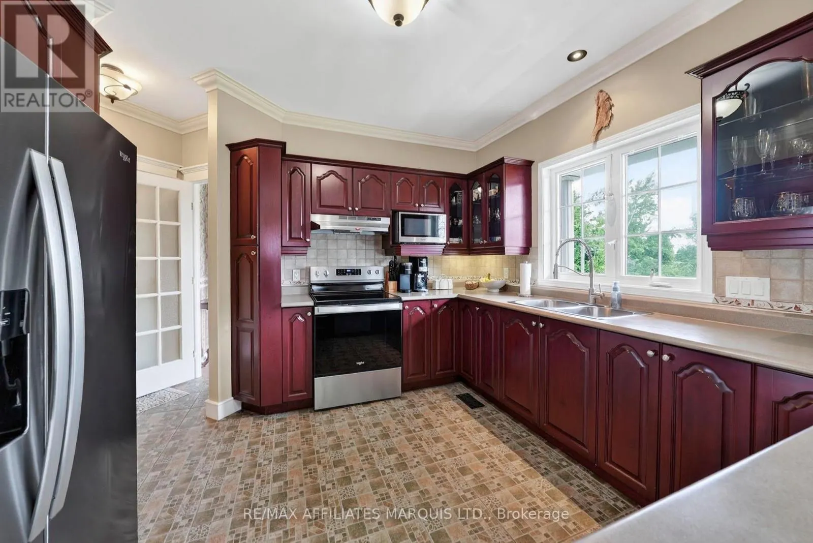 6242 SHANNON LANE