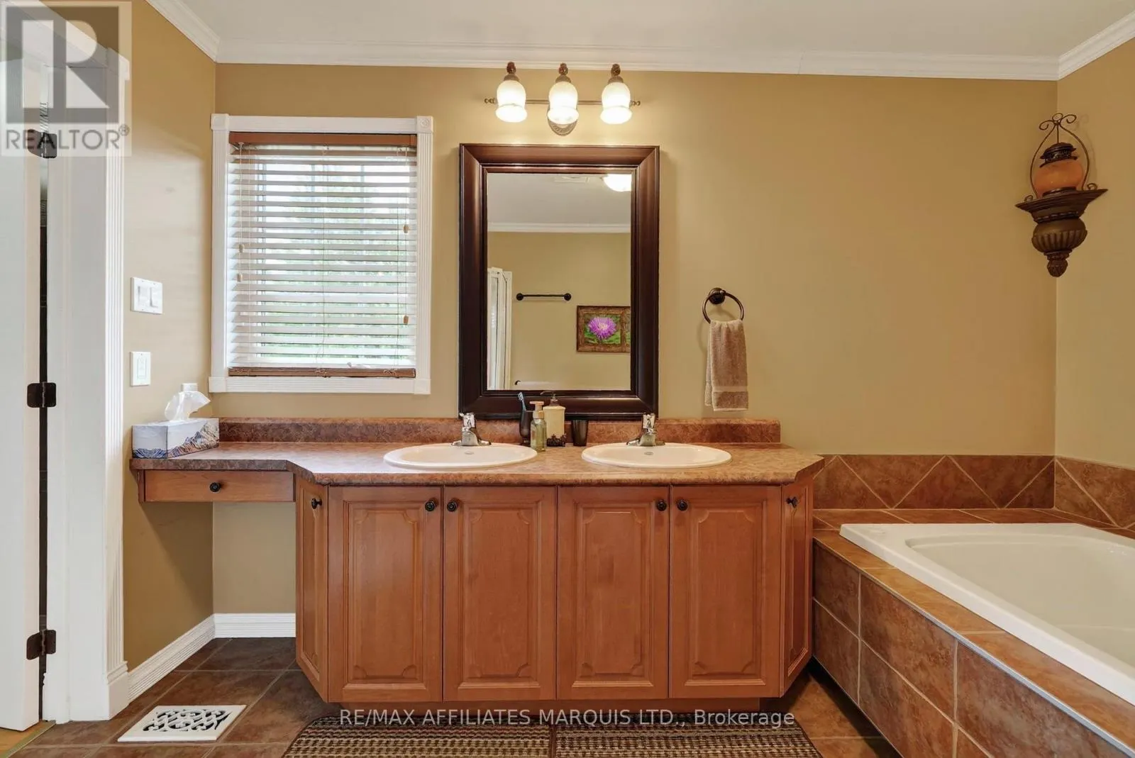6242 SHANNON LANE