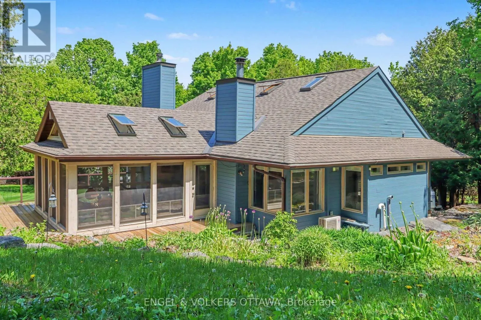 4637 NORTHWOODS DRIVE