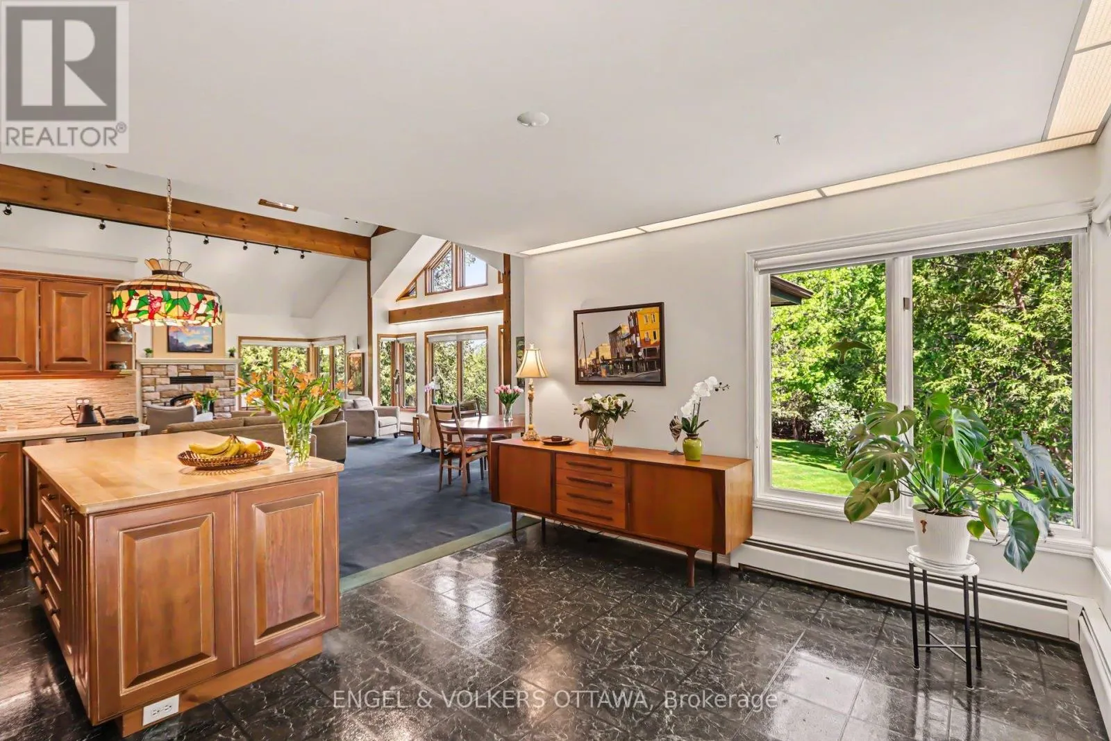 4637 NORTHWOODS DRIVE