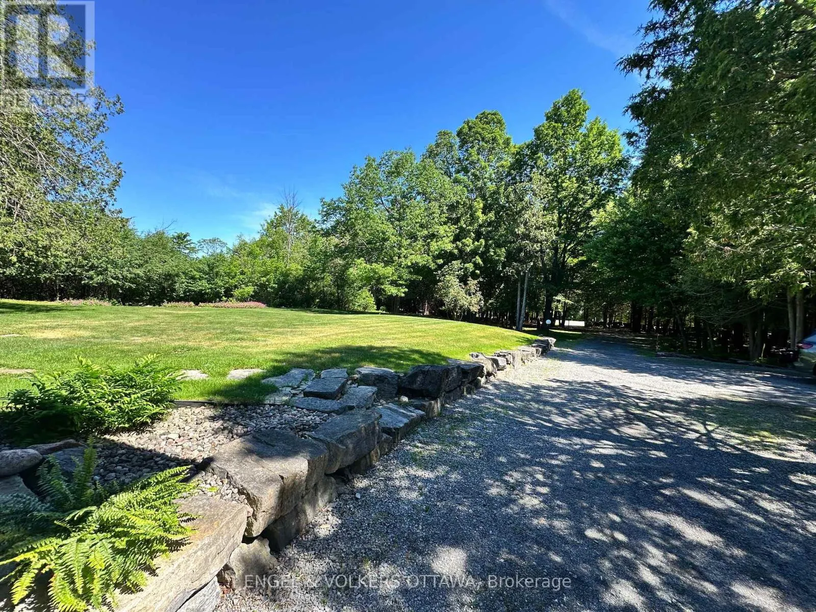 4637 NORTHWOODS DRIVE