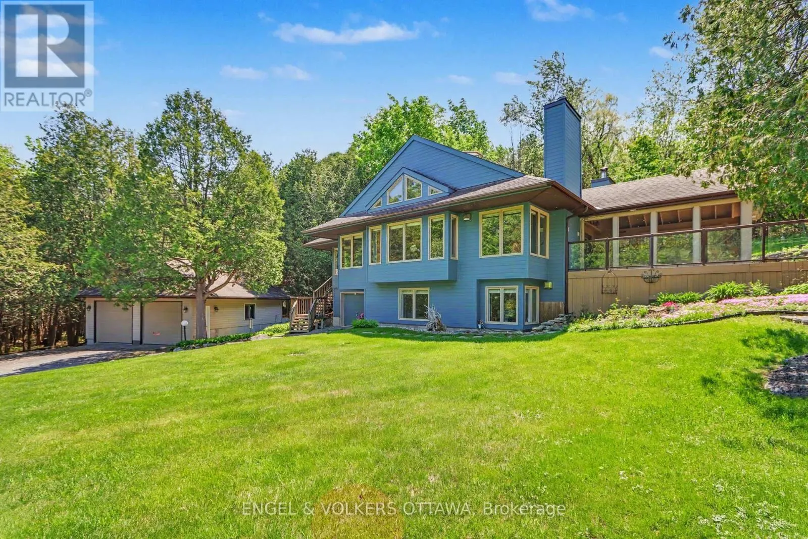 4637 NORTHWOODS DRIVE