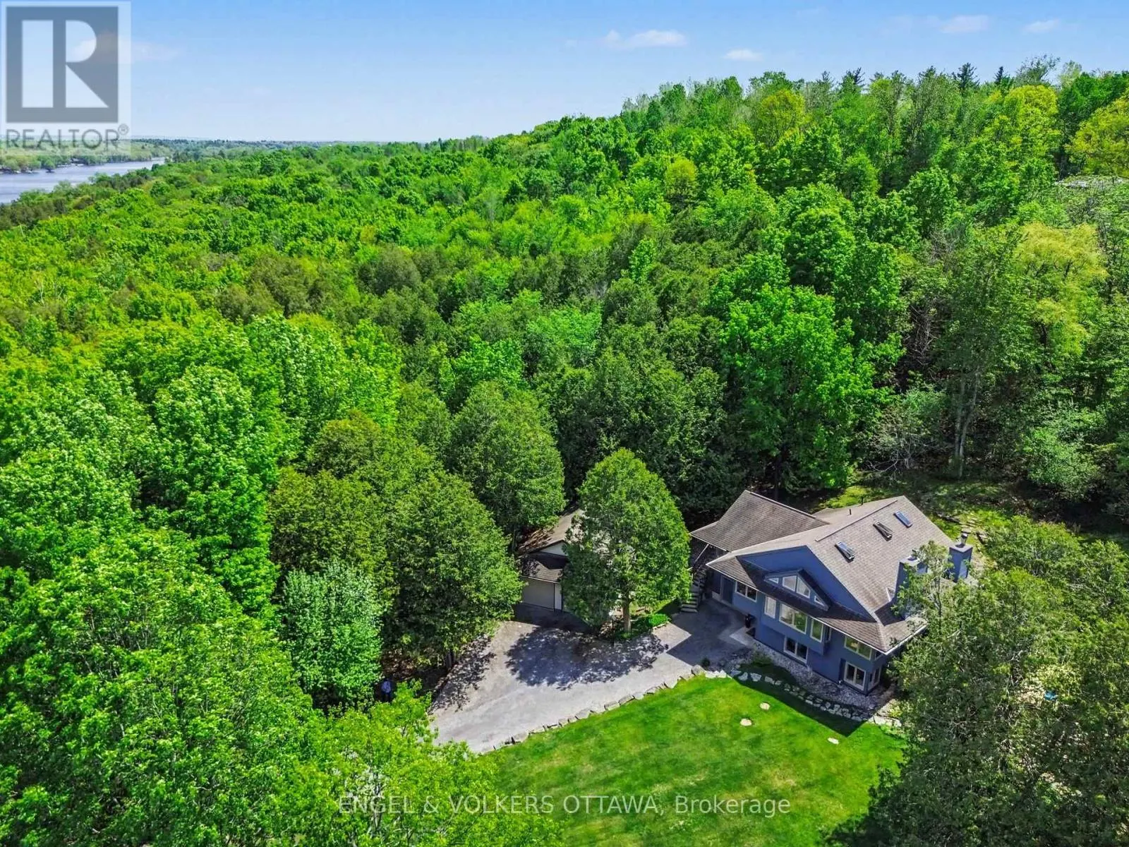 4637 NORTHWOODS DRIVE