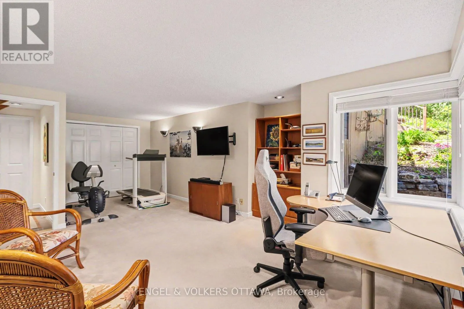 4637 NORTHWOODS DRIVE