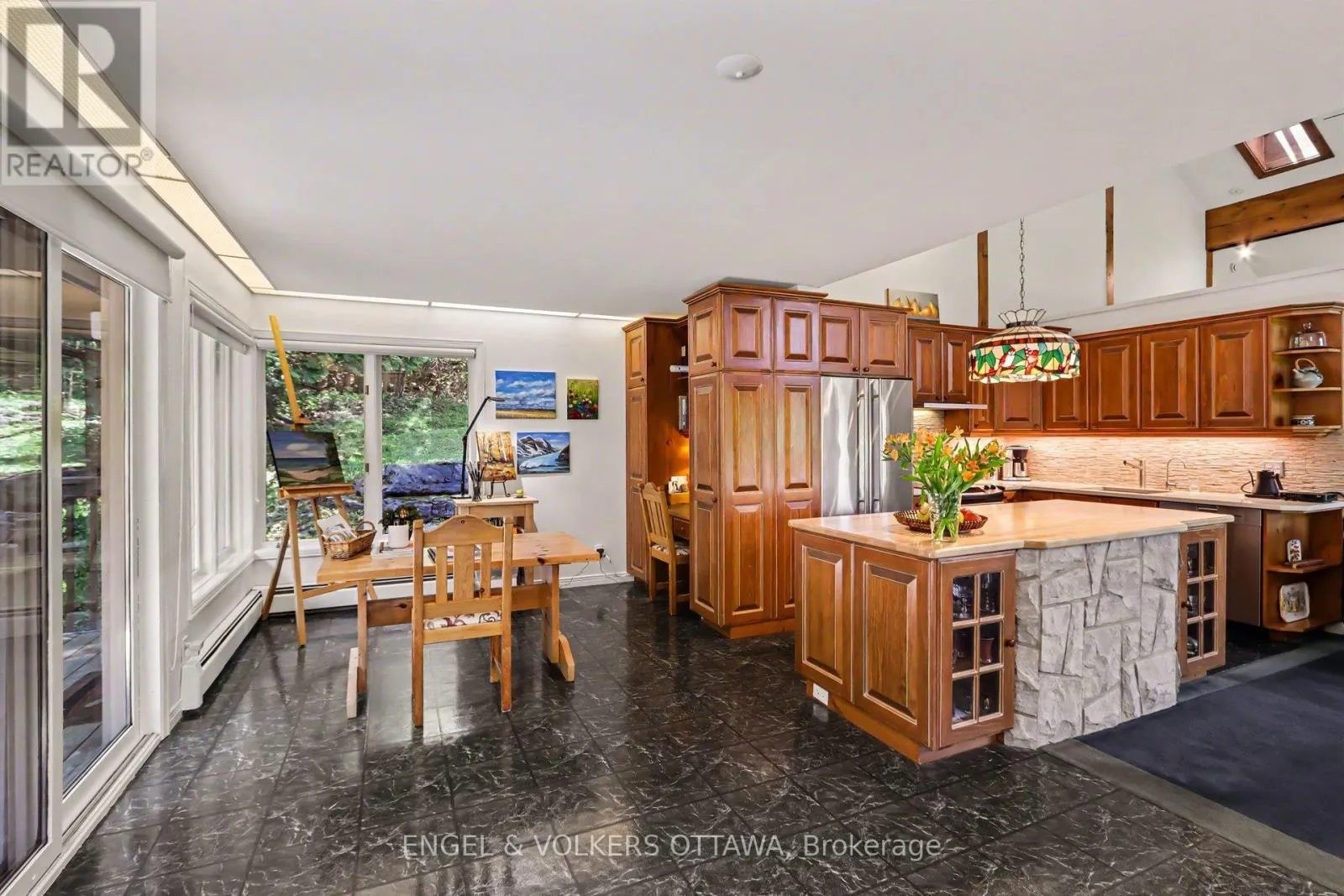 4637 NORTHWOODS DRIVE