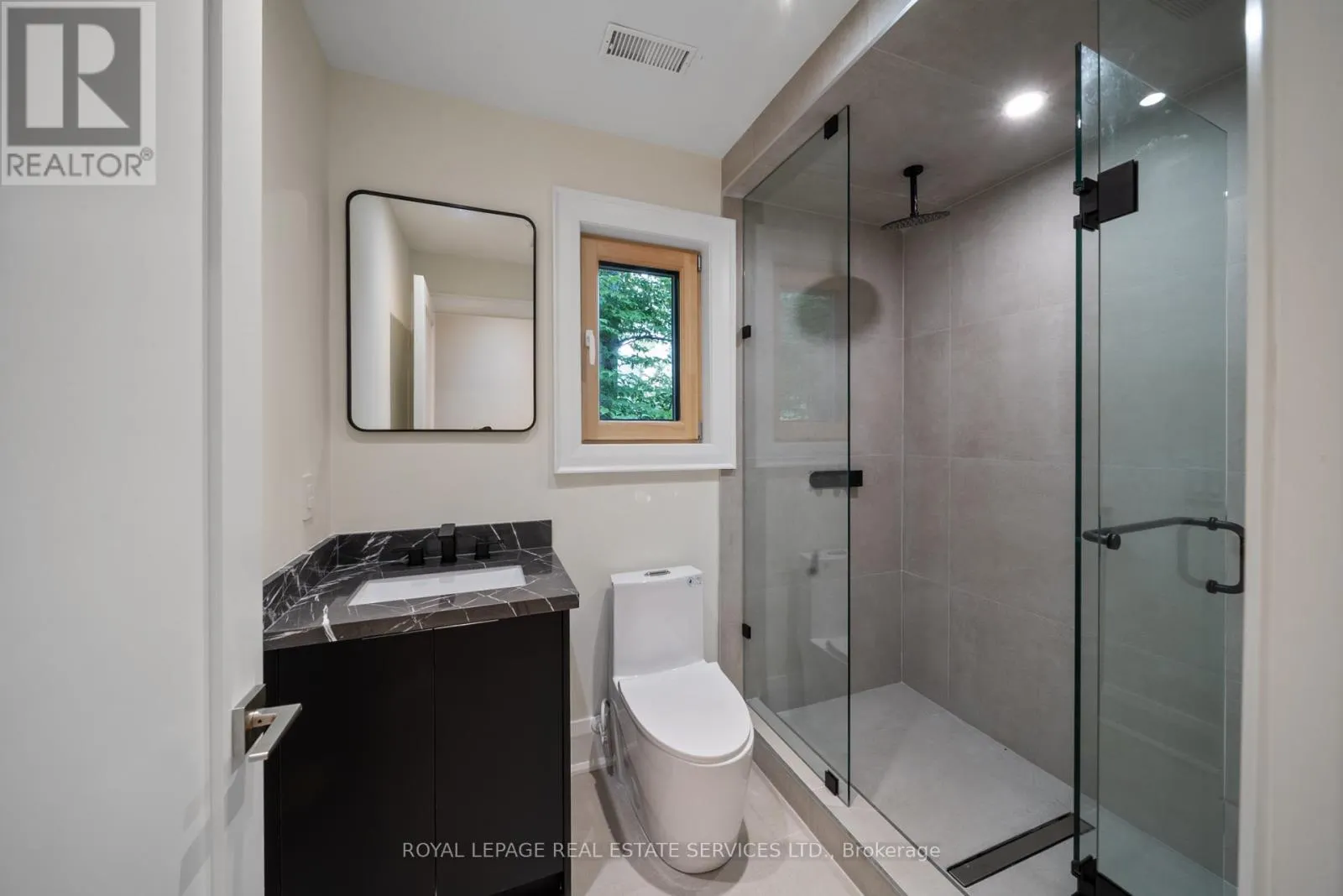 1024 LIDSLEY ROAD