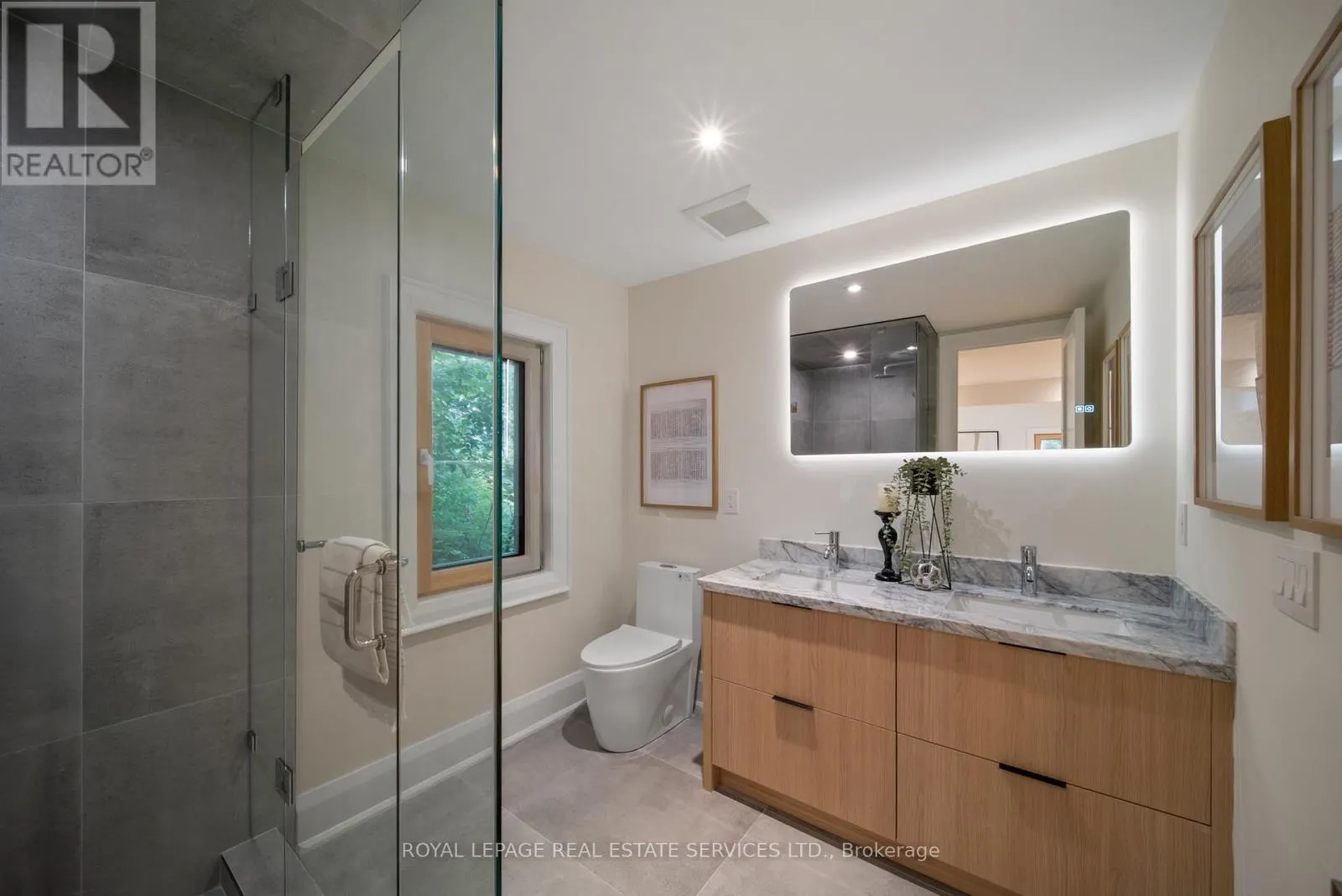 1024 LIDSLEY ROAD