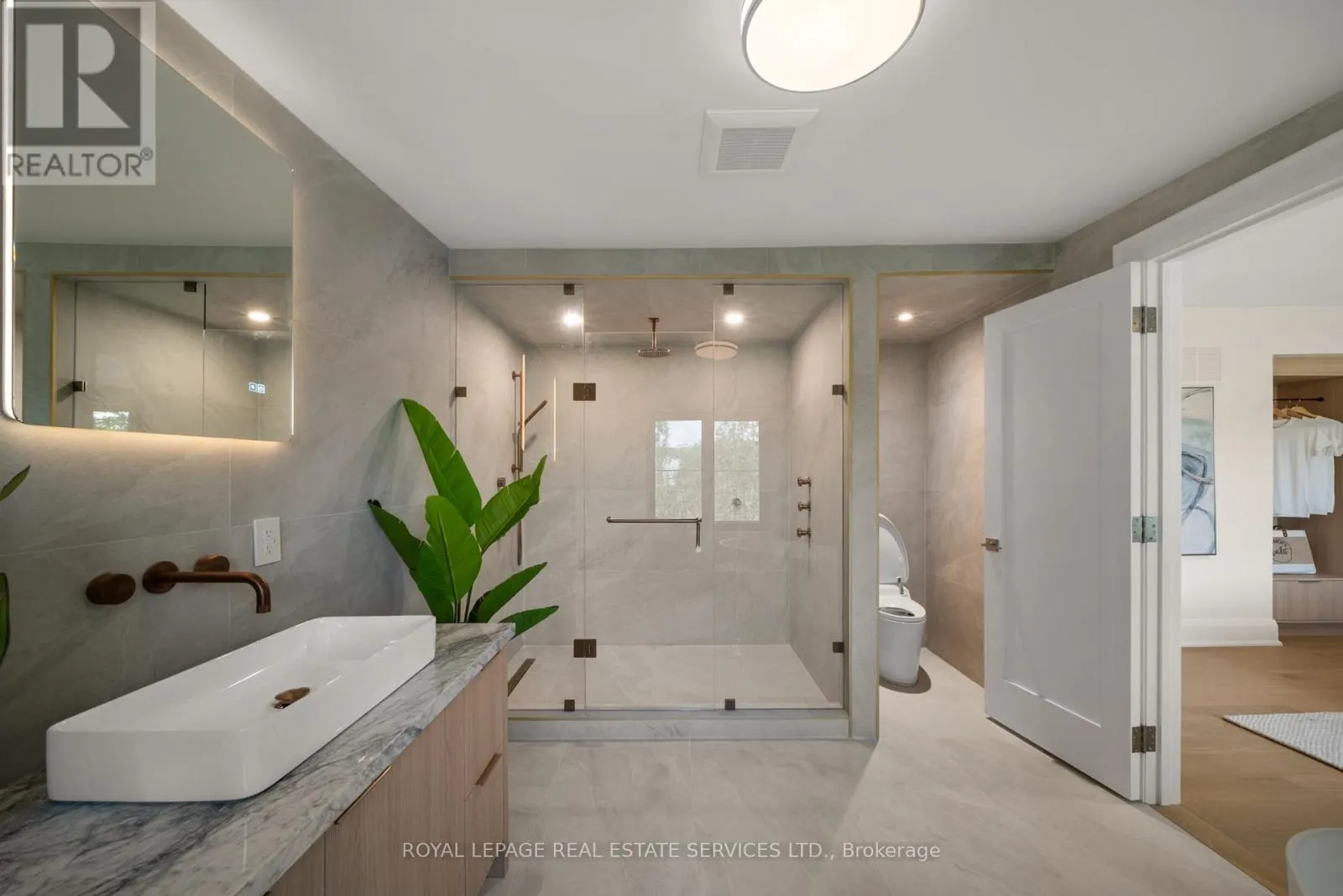 1024 LIDSLEY ROAD
