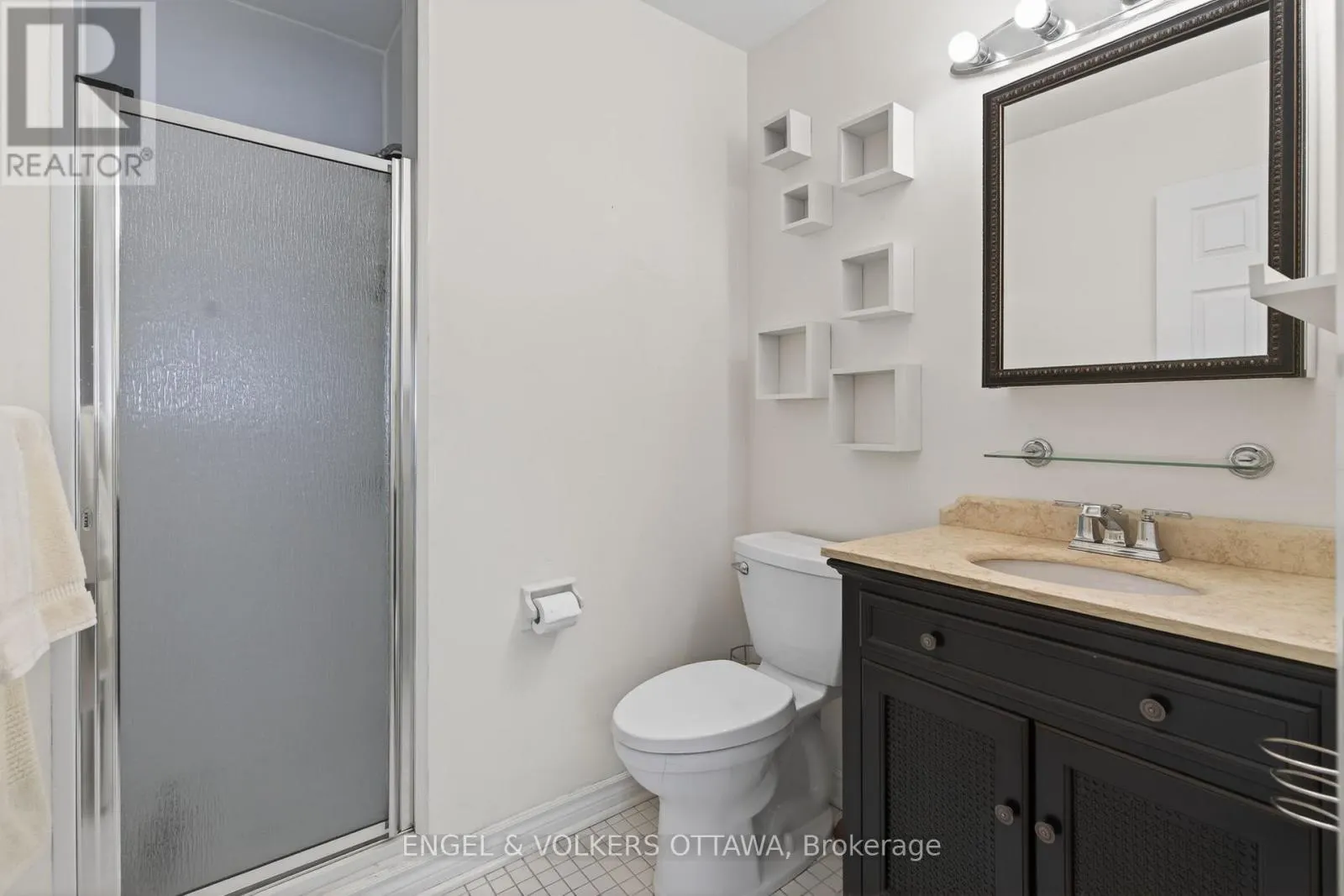 77 - 3344 UPLANDS DRIVE