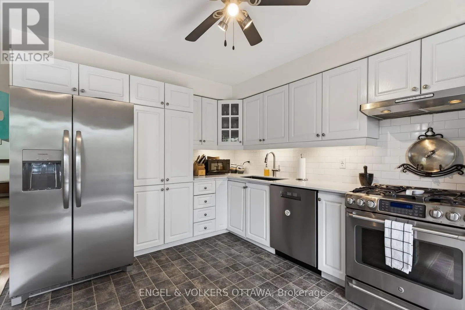 77 - 3344 UPLANDS DRIVE