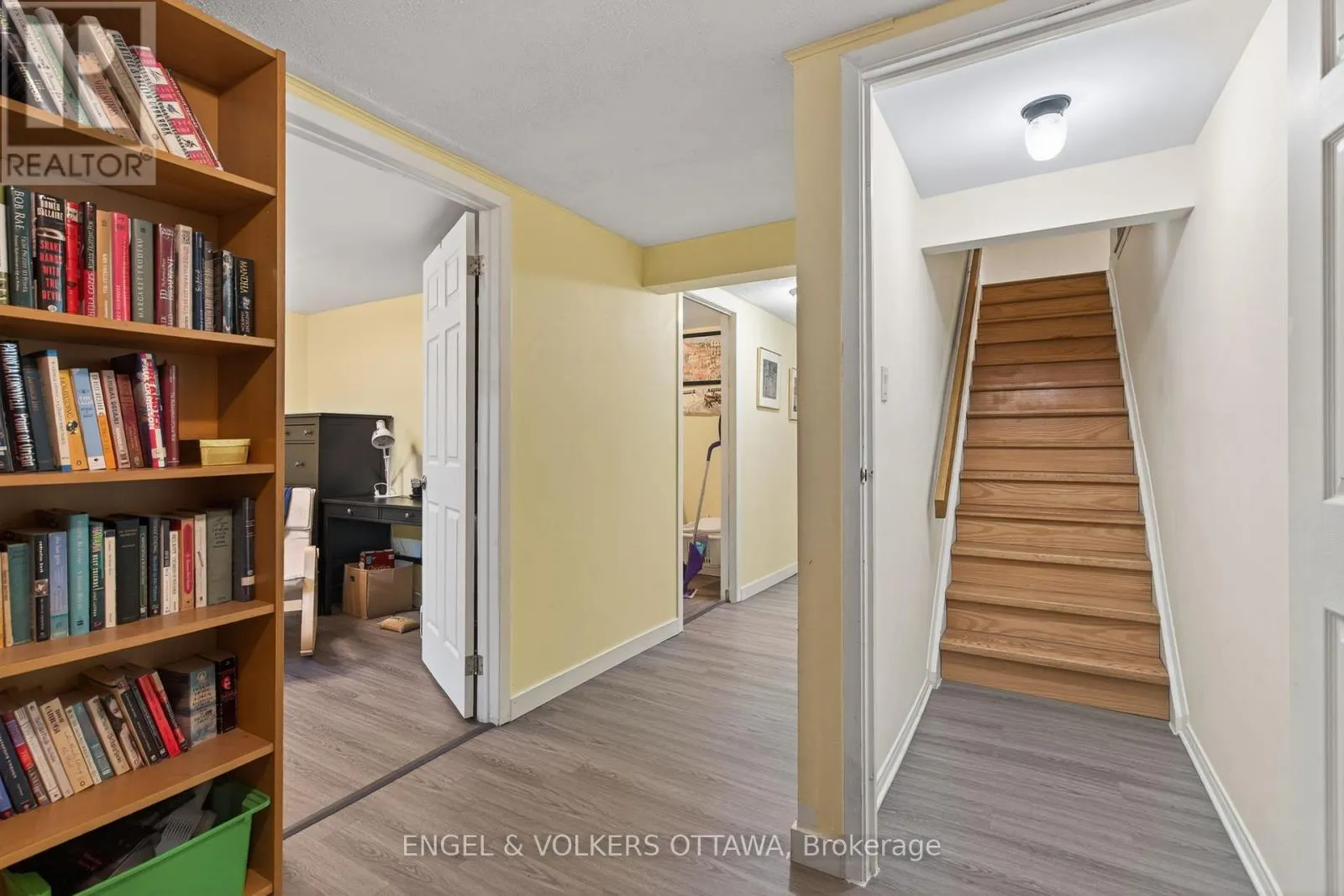 77 - 3344 UPLANDS DRIVE